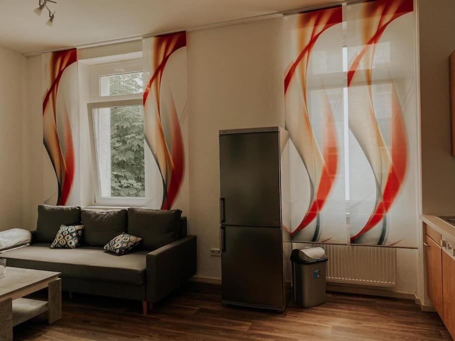 Unser Sonniges Apartment Mit Wlan, Netflix, Xbox Magdeburg Exterior photo